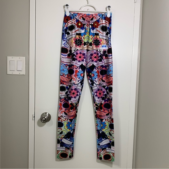 🍒5/$20🍒Lotus Leggings - "Day of the Dead" Leggings - Picture 6 of 9